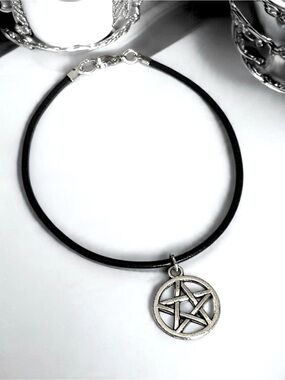 5 For $25💫Silver Whimsigoth Pentagram Bracelet